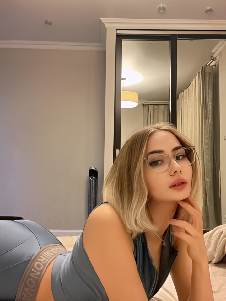 Стелла привлекательная девушка из Вешенской цена от 1500 руб