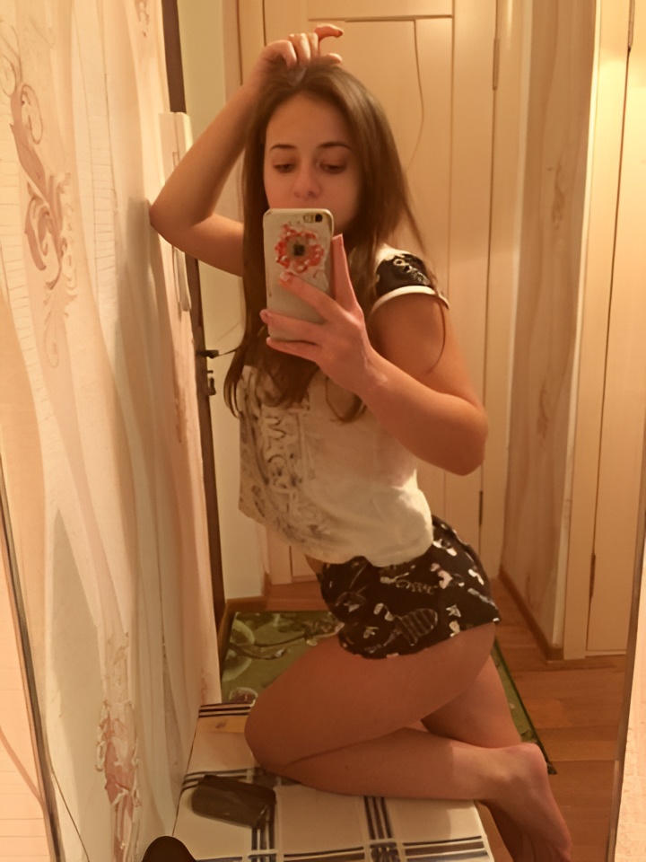 Виргиния привлекательная девушка из Вешенской цена от 2500 руб