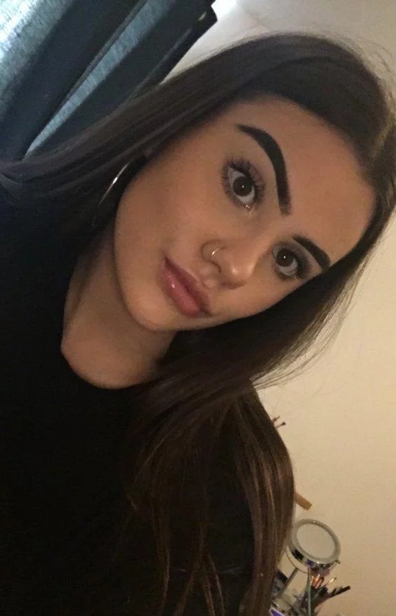 Рая привлекательная девушка из Вешенской цена от 3500 руб