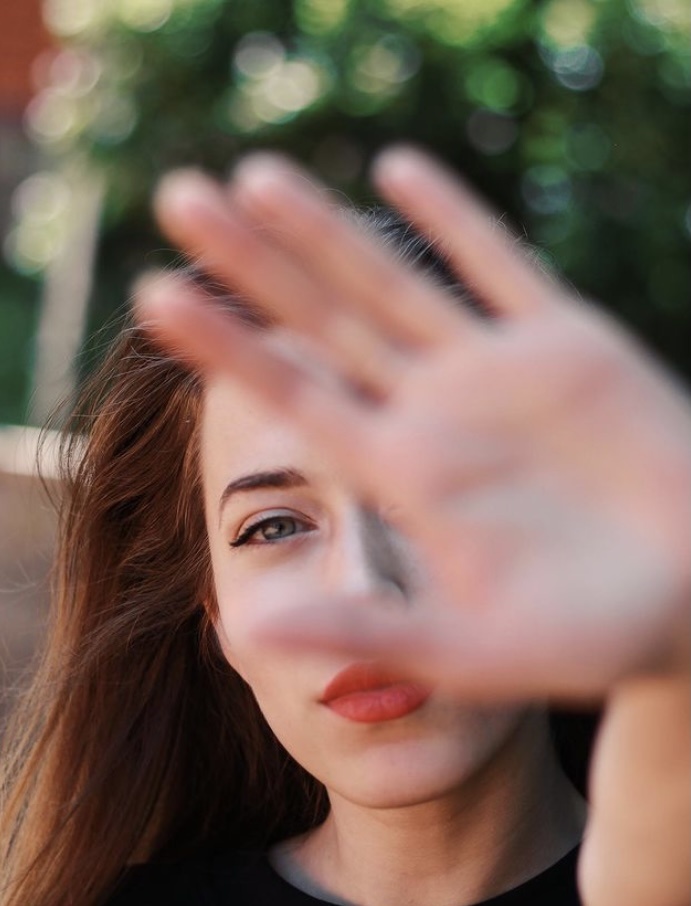 🎥 Люда привлекательная девушка из Вешенской цена от 6000 руб