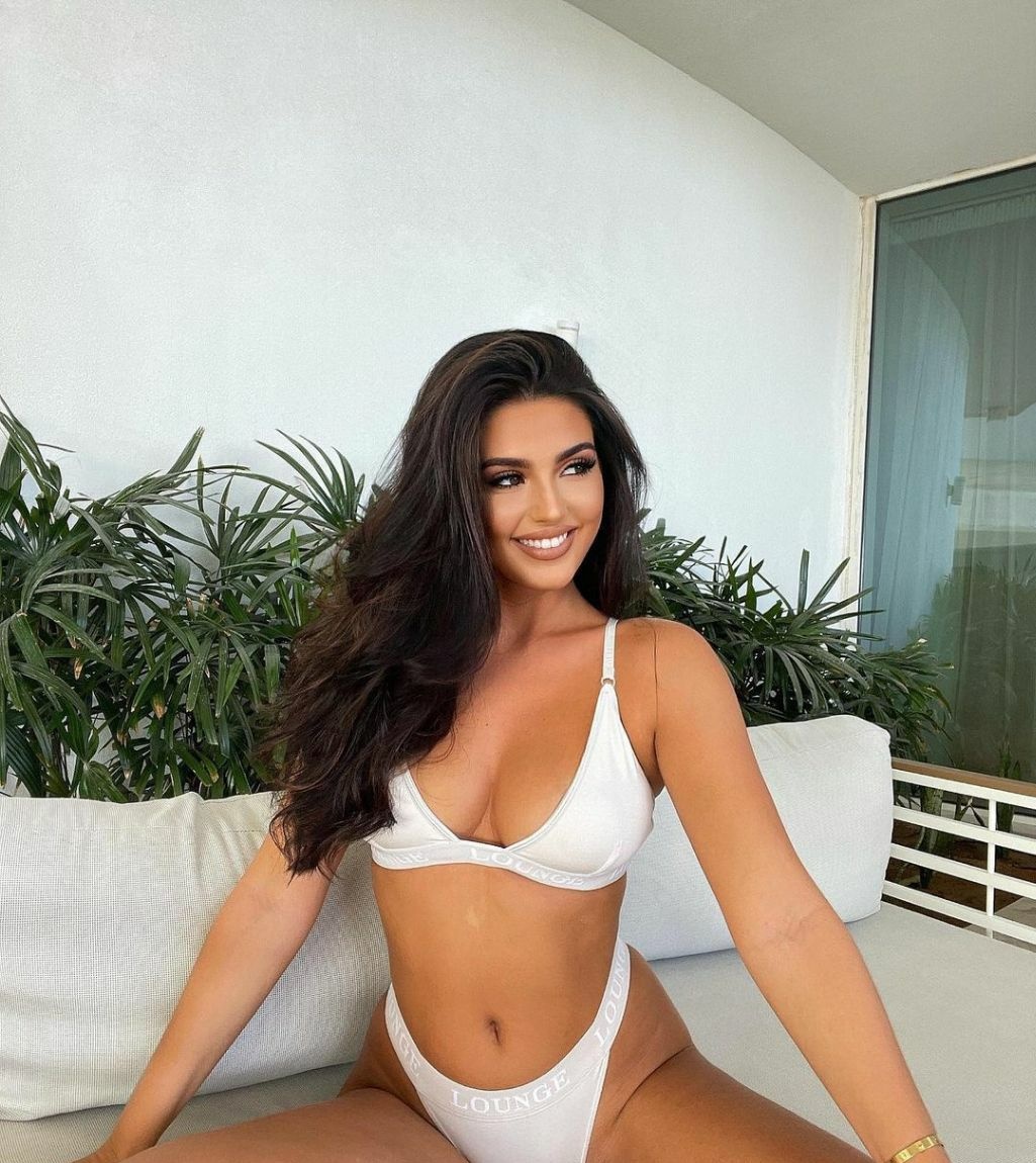 Лика привлекательная девушка из Вешенской цена от 3000 руб