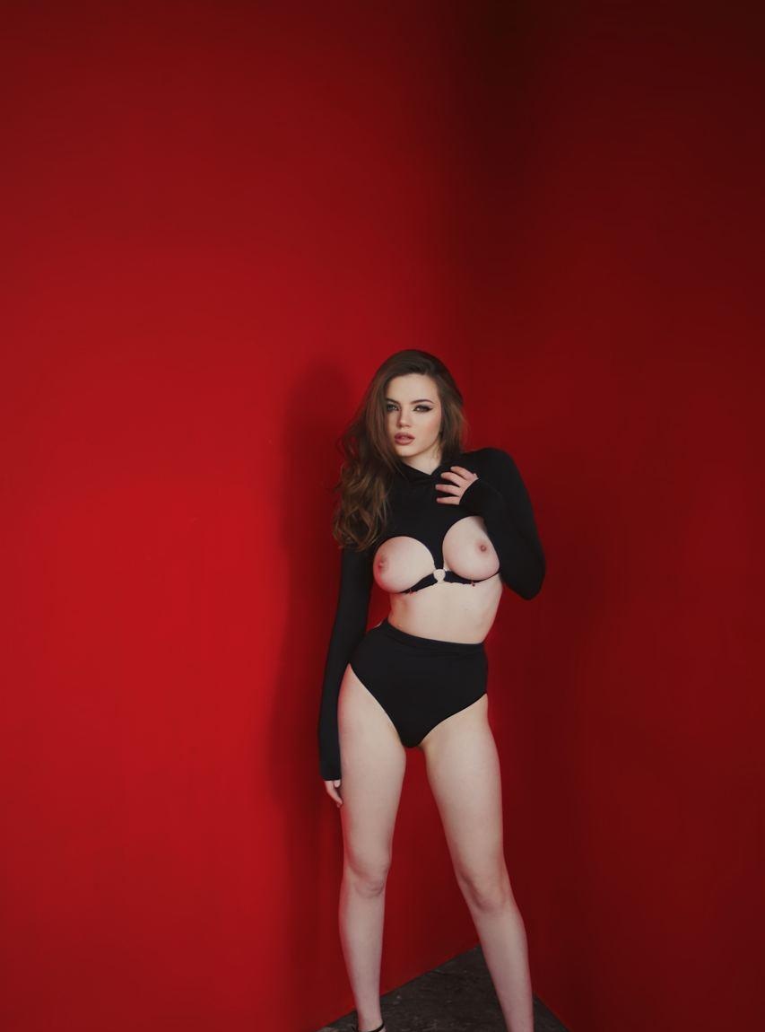 Диана привлекательная девушка из Вешенской цена от 5000 руб