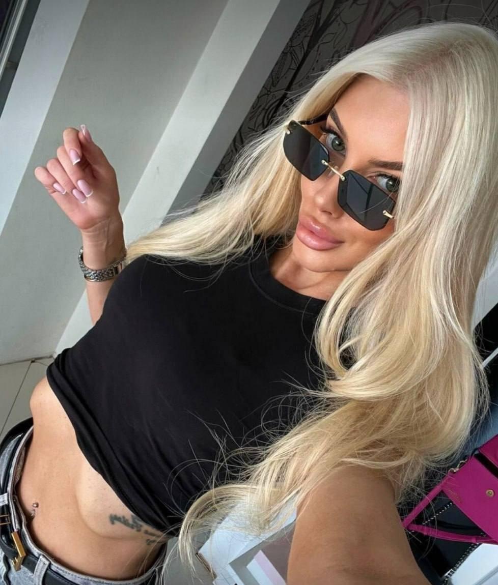 Инга привлекательная девушка из Вешенской цена от 7000 руб